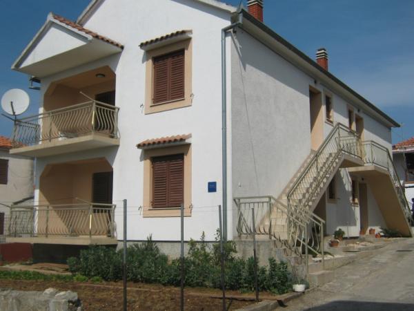 Apartmani Petra Pakoštane Exterior foto